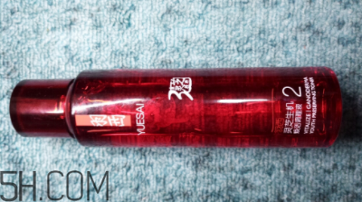 羽西靈芝水油不油？適合油皮嗎？