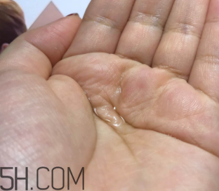 羽西蟲草新肌水有什么功效？適合什么膚質(zhì)？