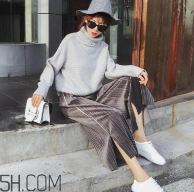 金絲絨褲子配什么上衣？金絲絨上衣搭配