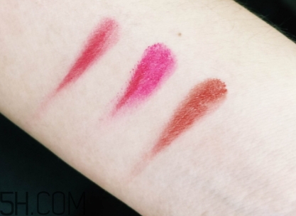 口紅盤和口紅哪個更好？口紅盤和口紅區(qū)別