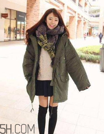 羽絨服搭配什么褲子好看？羽絨服搭配推薦