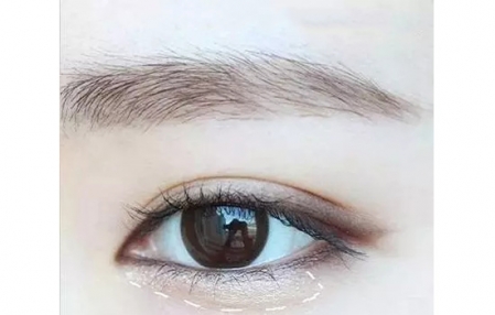 裸妝眼妝的畫(huà)法步驟圖片 偽素顏裸眼妝教程 裸妝眼妝的畫(huà)法步驟圖片 偽素顏裸眼妝教程