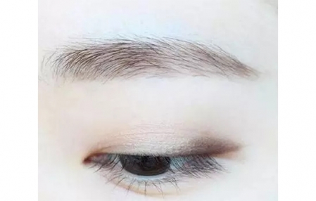 裸妝眼妝的畫(huà)法步驟圖片 偽素顏裸眼妝教程 裸妝眼妝的畫(huà)法步驟圖片 偽素顏裸眼妝教程