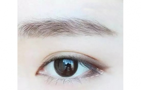 裸妝眼妝的畫(huà)法步驟圖片 偽素顏裸眼妝教程 裸妝眼妝的畫(huà)法步驟圖片 偽素顏裸眼妝教程