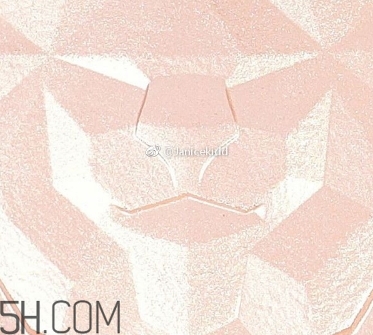 香奈兒獅子高光多少錢？香奈兒浮雕獅子高光色號(hào)試色