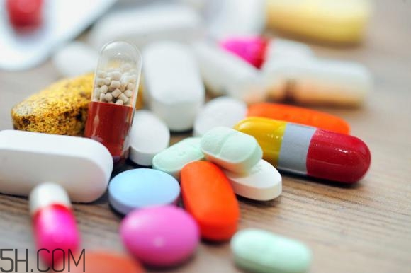 吃柚子可以吃藥嗎？柚子和藥一起吃會怎么樣？