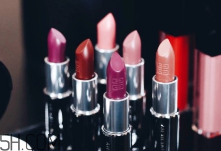 紀(jì)梵希禁忌之吻唇彩多少錢？紀(jì)梵希禁忌之吻唇釉色號