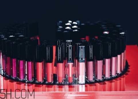 紀(jì)梵希禁忌之吻唇彩多少錢？紀(jì)梵希禁忌之吻唇釉色號