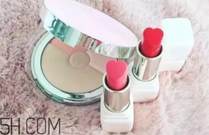 嬌蘭愛心粉管唇膏多少錢？嬌蘭愛心口紅上市時間