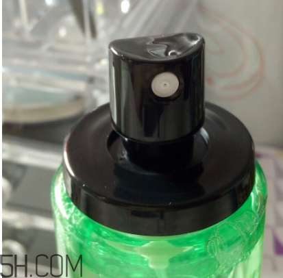 植美村卸妝噴霧乳化效果好嗎？能卸眼妝嗎？