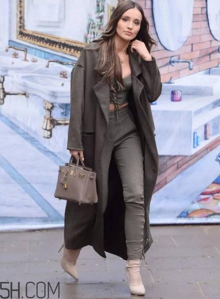 襪靴顯腿粗嗎？襪靴適合什么人？