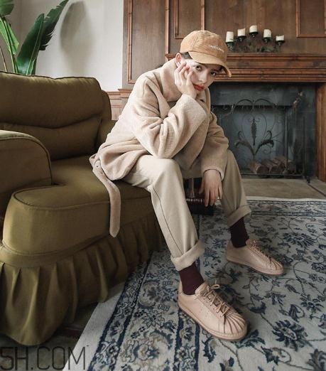 短毛絨是什么面料？短毛絨和磨毛哪個好？