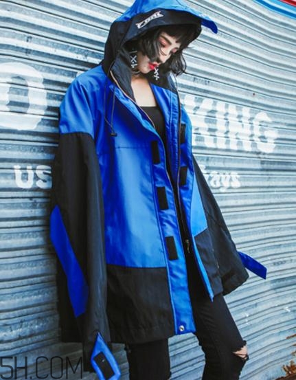 沖鋒衣搭配什么褲子好看？沖鋒衣搭配褲子圖片