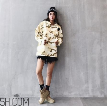 沖鋒衣搭配什么鞋子？沖鋒衣搭配鞋子圖片