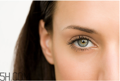 眼霜分幾種？眼霜和眼部精華一樣嗎？