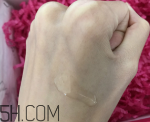 蘭蔻水光瓶適合什么年齡使用？蘭蔻水光瓶適合輕齡肌嗎？