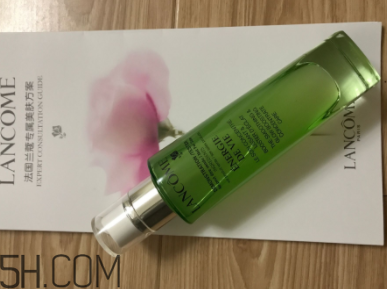 蘭蔻水光瓶適合什么年齡使用？蘭蔻水光瓶適合輕齡肌嗎？