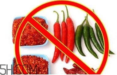 扁桃體發(fā)炎可以吃哪些水果？扁桃體發(fā)炎和咽喉炎有什么區(qū)別？