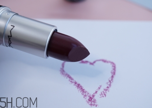 mac口紅和nars口紅哪個好？mac和nars哪個好？