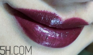 mac口紅和阿瑪尼口紅哪個好？mac魅可和阿瑪尼哪個好？