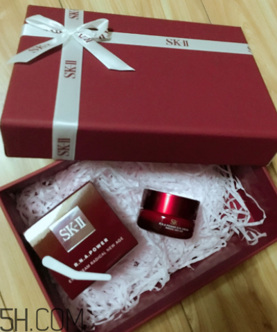 SK-II大眼眼霜油不油？秋冬用厚重嗎？