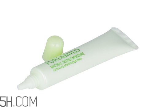 貼眼膜之后要涂眼霜嗎？20多歲用什么眼霜好？