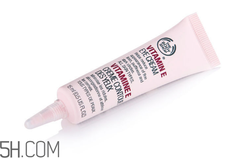 貼眼膜之后要涂眼霜嗎？20多歲用什么眼霜好？