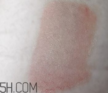 mac唇釉怎么涂？mac棒棒糖唇釉怎么涂均勻