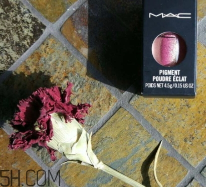 mac魅可人魚姬眼影日常嗎？mac魅可人魚姬眼影是什么顏色