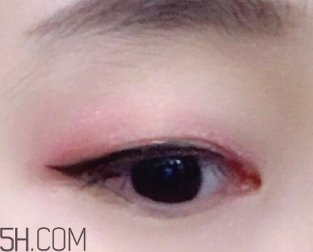 mac魅可人魚姬眼影日常嗎？mac魅可人魚姬眼影是什么顏色