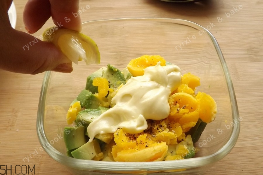 牛油果和雞蛋能一起吃嗎？牛油果和雞蛋的做法有哪些？