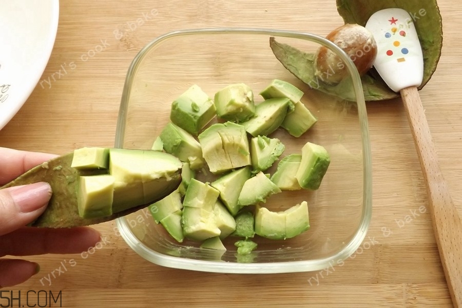 牛油果和雞蛋能一起吃嗎？牛油果和雞蛋的做法有哪些？