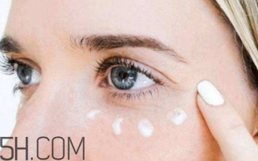 fresh黑茶眼霜什么時(shí)候用最好？馥蕾詩(shī)黑茶眼霜怎么樣？