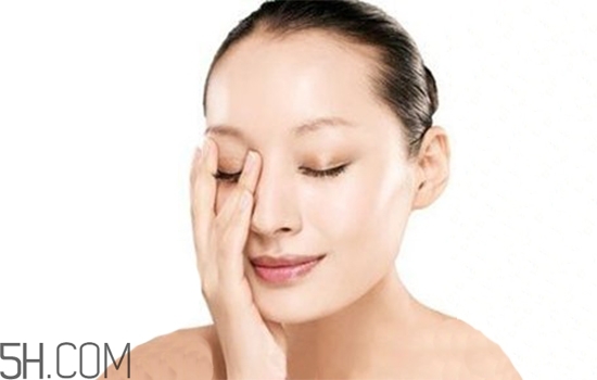 眼霜分幾種？眼霜和眼部精華一樣嗎？