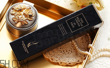 早晚用什么眼霜好？ahc眼霜會不會長脂肪粒？