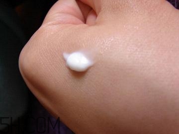 雪花秀眼霜怎么用？雪花秀閃理眼霜使用心得