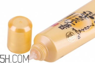 適合18歲用的眼霜有哪些？skii眼霜適合什么年齡？