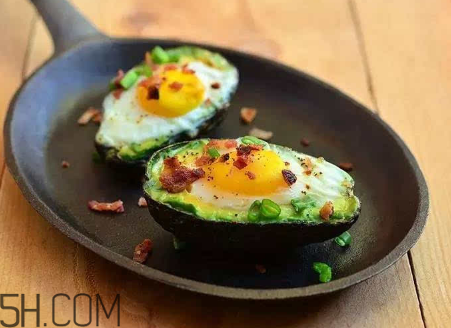 牛油果和蝦能一起吃嗎？吃完牛油果可以吃蝦嗎？