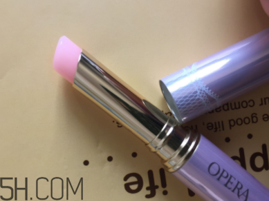 娥佩蘭潤唇膏有香味嗎？娥佩蘭潤唇膏有味道嗎？