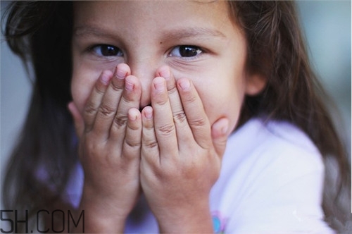 總打嗝是怎么回事？怎么預(yù)防打嗝？