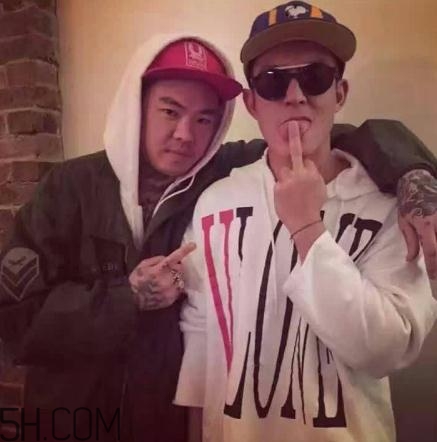 vlone衛(wèi)衣多少錢(qián)？vlone衛(wèi)衣價(jià)格