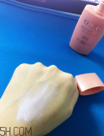 Opera防曬霜防水嗎？Opera防曬霜防汗嗎？