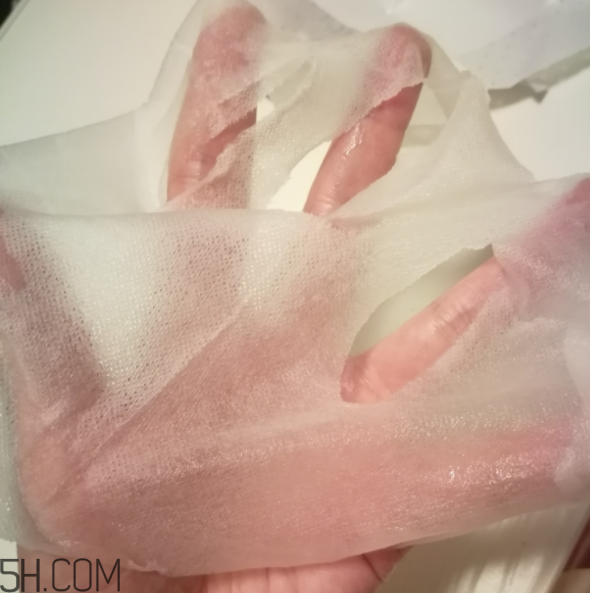 透真玻尿酸面膜過(guò)敏嗎？透真玻尿酸面膜含酒精嗎？