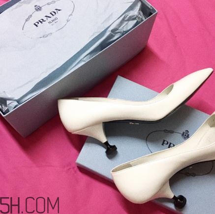 prada的鞋子多少錢？prada鞋子價(jià)格多少？