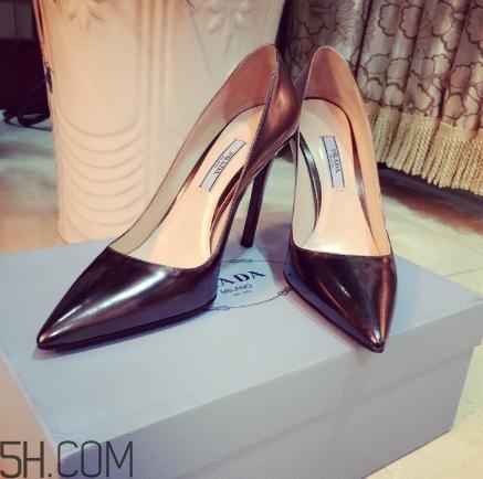 prada的鞋子多少錢？prada鞋子價(jià)格多少？