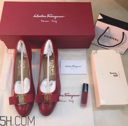 菲拉格慕鞋子多少錢(qián)？菲拉格慕鞋子價(jià)格