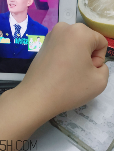 瓷肌晶透雪肌潔面乳可以卸妝嗎？清潔力如何？