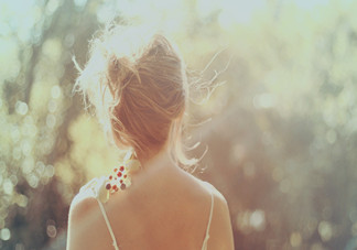 甲狀腺腫大和甲亢的區(qū)別有哪些？甲狀腺腫大適合吃什么食物？