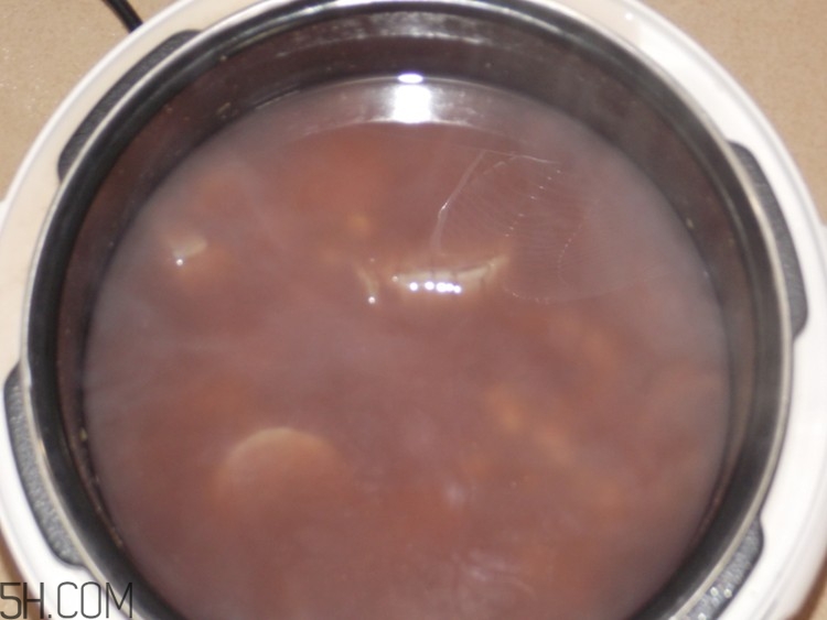 紅豆薏米能和玉米一起煮嗎？紅豆薏米加玉米有什么好處？