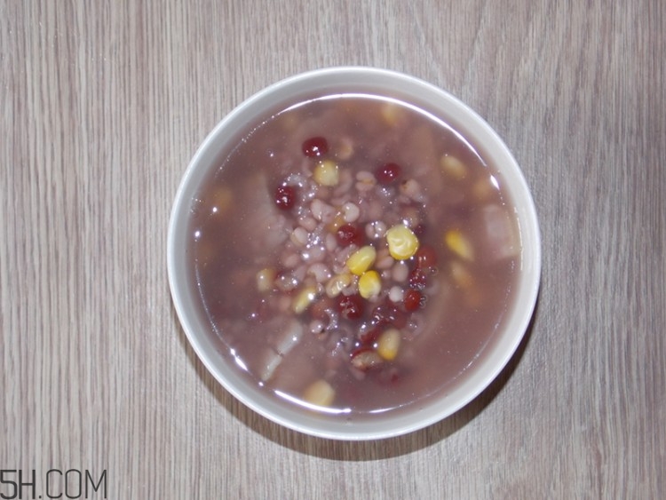 紅豆薏米能和玉米一起煮嗎？紅豆薏米加玉米有什么好處？